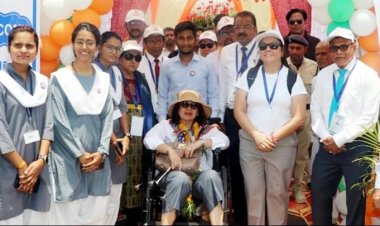 श्रीलंका और फिलीपींस के डेलीगेशन ने देखी मतदान की प्रक्रिया