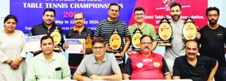 स्व. विद्याचरण शुक्ल स्मृति अंतर संस्थान टेबल टेनिस स्पर्धा में शैलेष-निशांत युगल विजेता बने