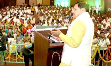 मुख्यमंत्री डॉ. मोहन यादव "एक पेड़ माँ के नाम" कार्यक्रम में शामिल हुए