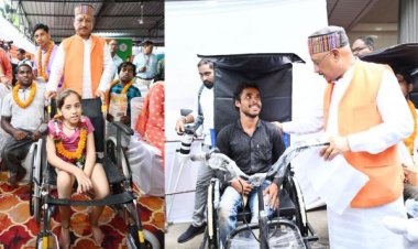 CM विष्णुदेव साय ने जनदर्शन कार्यक्रम मे दिव्यांगजनों से की भेंट