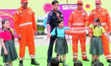 विद्यार्थियों एवं शिक्षकों को जागरूक करने जेपी इंटरनेशनल में आपदा प्रबंधन प्रशिक्षण कार्यक्रम