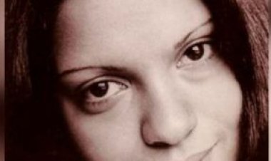 जीनत अमान ने इंस्टाग्राम पर शेयर की पुरानी तस्वीर, ल‍िखा भावुक पोस्ट