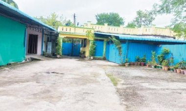 गांव से विधायक की माया नहीं छूट रही, पूर्व विधायक को बंगला मोह ने जकड़ा