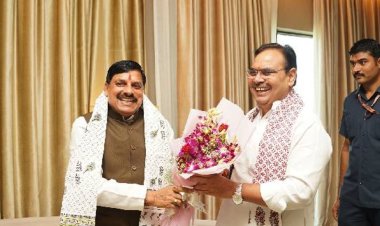 चौथे री इन्वेस्ट में शामिल होने गुजरात पहुंचे मोहन यादव:गुजरात में एमपी के क्लीन और ग्रीन एनर्जी सेक्टर में हुए काम बताएंगे सीएम