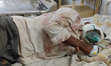 कचरा फेंकने से की बात पर दो परिवार भिड़े:दोनों पक्षों में कुल्हाड़ी, लाठी-डंडे भी चले, क्रास केस दर्ज