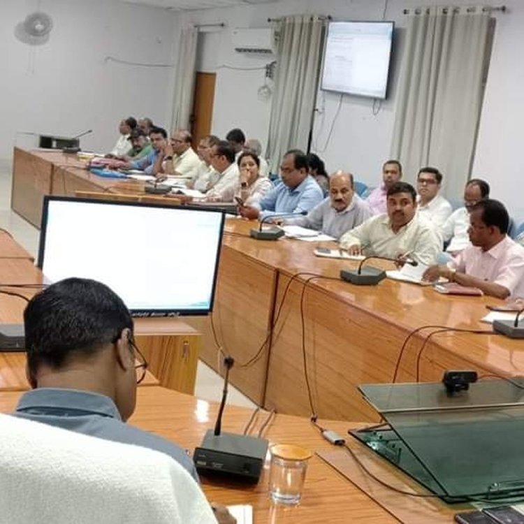 जनमन संध्या कार्यक्रमों का आयोजन:बैगा जनजाति के हितग्राहियों को लाभान्वित करने के लिए कलेक्टर ने दिए निर्देश