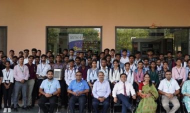 सिस्टेक रातीबड़ में IEEE दिवस सेलिब्रेशन और प्रोजेक्ट एक्सपो 2024:हार्डवेयर श्रेणी में धीरज बारवे, साक्षी और काजल ने प्रथम स्थान प्राप्त किया