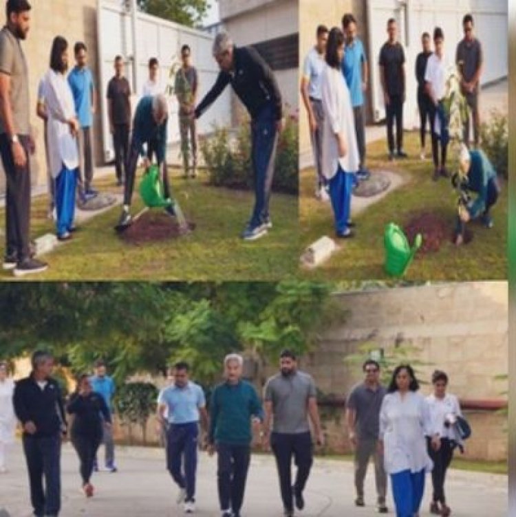 एससीओ बैठक: शहबाज शरीफ ने किया जयशंकर का स्वागत, विदेश मंत्री ने भारतीय उच्चायोग में लगाया पौधा