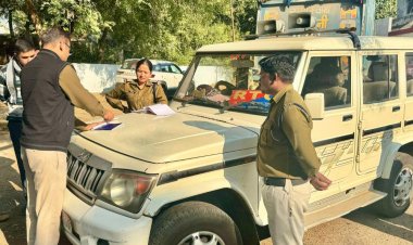 राजगढ़ में सड़क सुरक्षा को लेकर RTO की कार्रवाई:बालू-रेत से भरे ओवरलोड डंपरों पर 40 हजार का जुर्माना लगाया; 20 से अधिक वाहनों की चेकिंग की