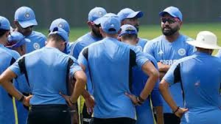 क्रिकेटरों के साथ पत्नियों के दौरे पर लगाम कसना चाहता है बीसीसीआई