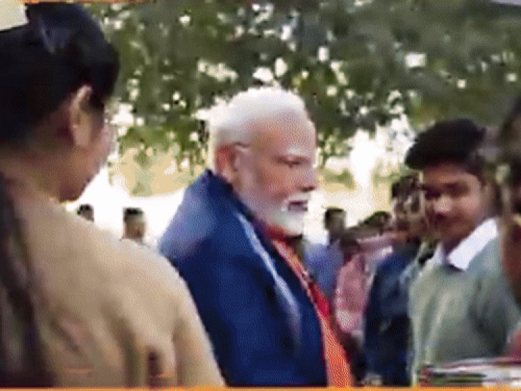 परीक्षा पे चर्चा- PM की स्टूडेंट्स को सीख:कहा- बल्लेबाज का ध्यान बॉल पर होता है, आवाज पर नहीं; उससे सीखें पढ़ाई पर ध्यान लगाना