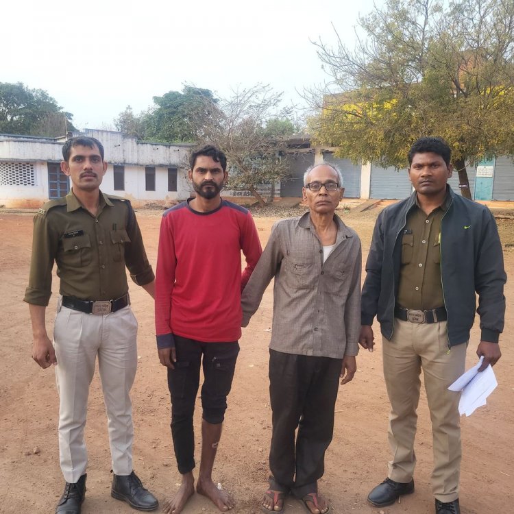 मऊगंज में 4 माह से फरार चोर गिरफ्तार:शाहपुर पुलिस ने चोरी के सामान के साथ आरोपी को पकड़ा; खरीदार भी गिरफ्तार